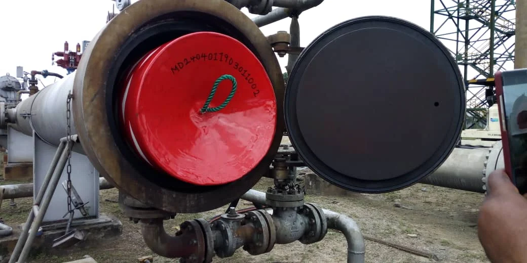 Pipeline pig prepared at an open pig receiver