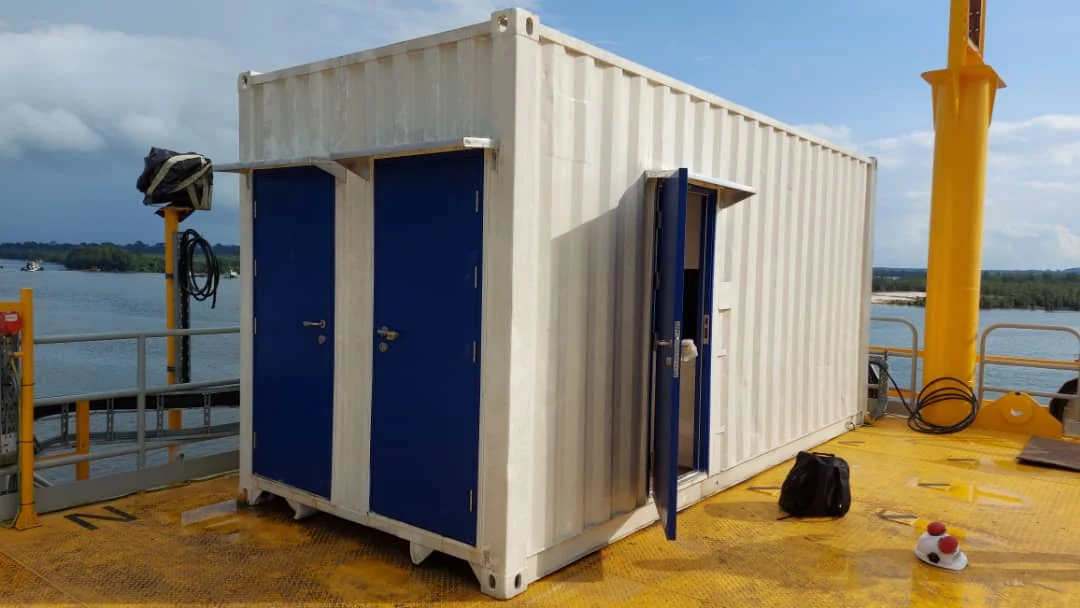 Offshore support facility installed on a marine vessel