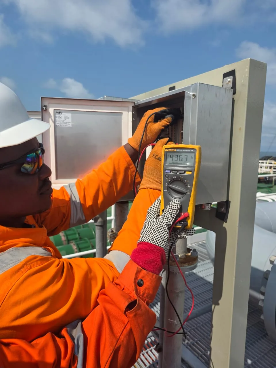 Supanova technician troubleshooting an offshore electrical system